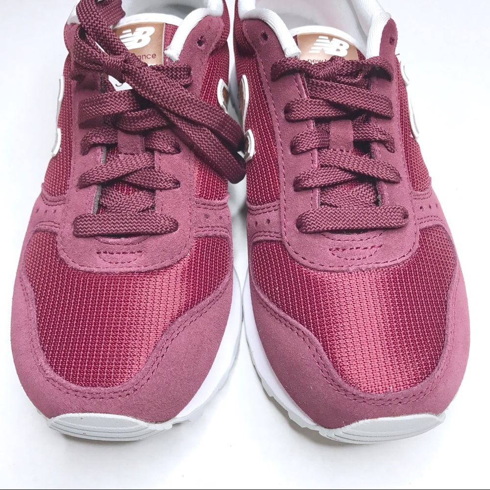 SOLD💕New Balance Retro Style 311 Sneakers - Picture 5 of 8